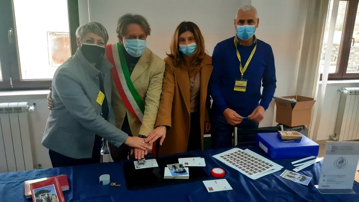 poste italiane valorizza i piccoli borghi bollo speciale in irpinia a montaguto