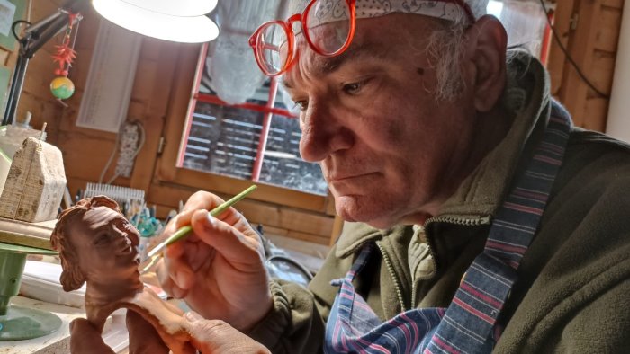 a sturno in mostra l arte del presepe napoletano tra storia e tradizione