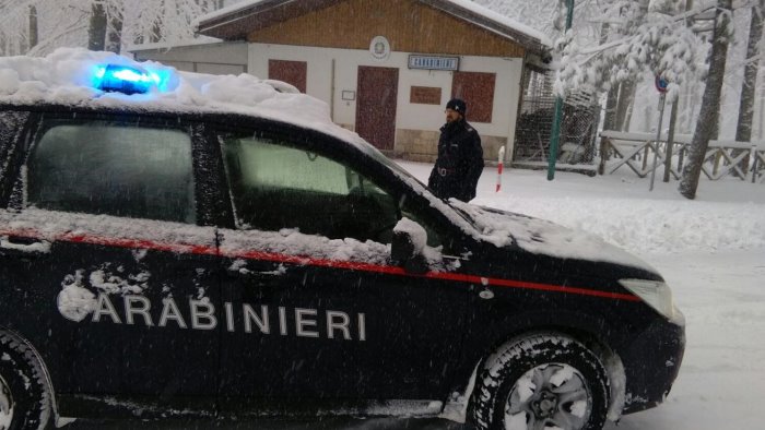 laceno boom di visitatori riattivato il posto fisso dei carabinieri