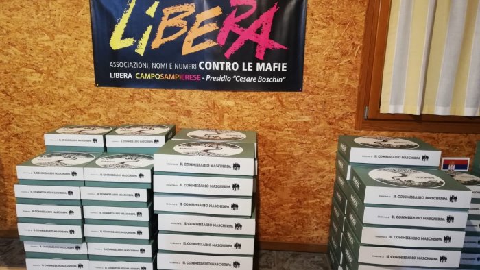 il pacco alla camorra alle famiglie migranti di castelvolturno