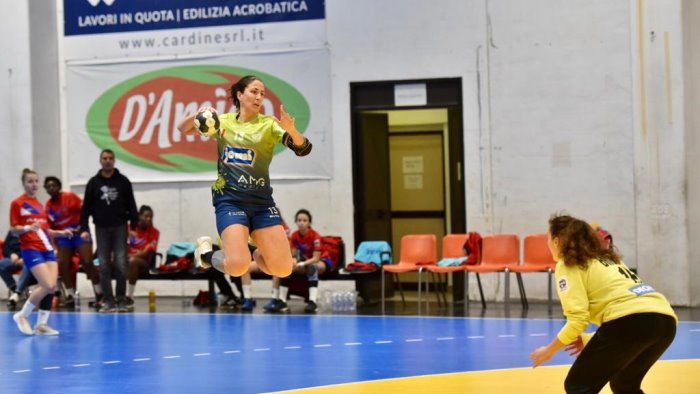 pallamano a1 la jomi salerno e travolgente