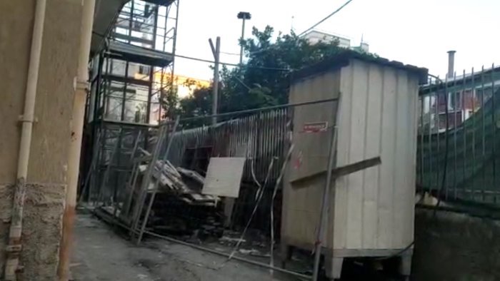 incidente sul lavoro e gravissimo l operaio 34enne