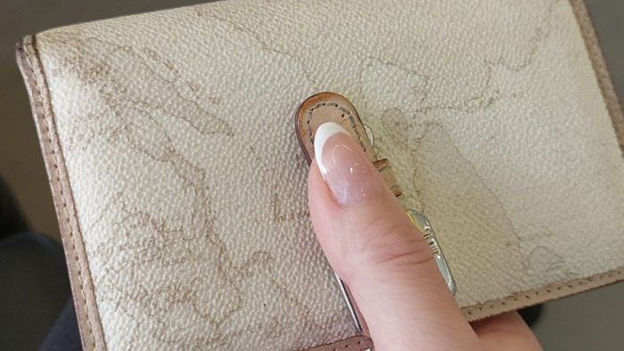 trovati due portafogli e restituiti dalla pam di ariano e grottaminarda