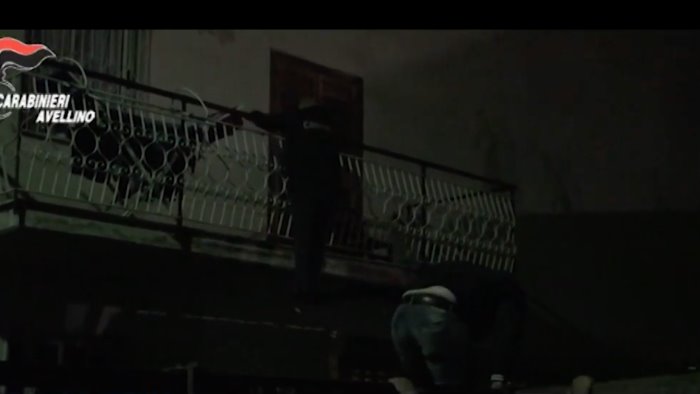 ladri scatenati a natale 3 colpi a mercogliano in azione la banda del buco