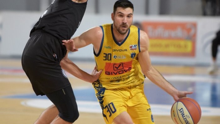 givova scafati basket rescisso il contratto con monaldi ecco con chi giochera
