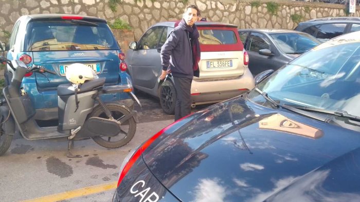 a sorrento ignoti devastano l auto dell assessore eduardo fiorentino