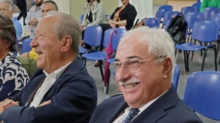 aiuti ai negozi di vicinato pronto l avviso della regione