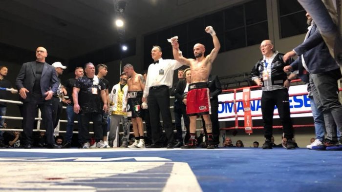 boxe ceglia sfidera urquiaga per il titolo di campione ebu silver leggeri