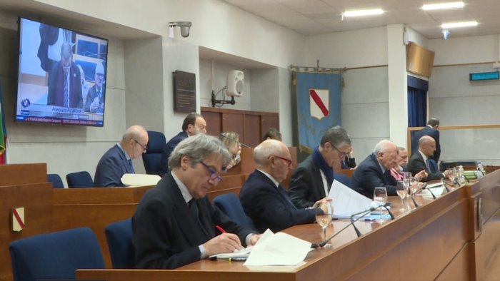 regione campania approvata a maggioranza la manovra di bilancio