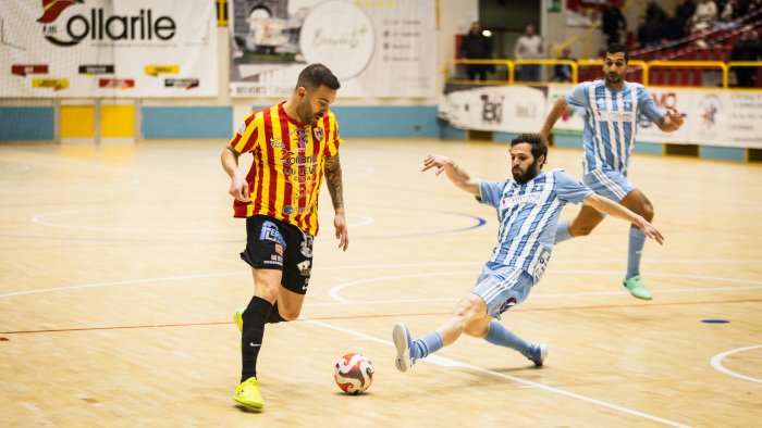 un marziano al palatedeschi lolo suazo fa sognare il benevento 5