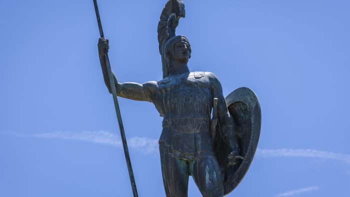 gli opliti chi erano e come mai sono finiti nell addio a giulia cecchettin