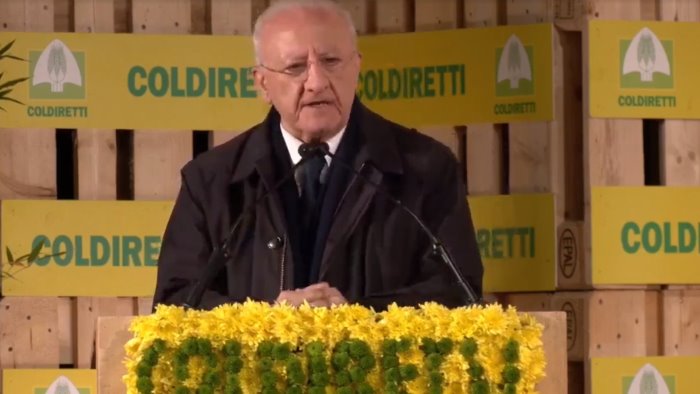 de luca a coldiretti no alla carne coltivata e alle schifezze americane