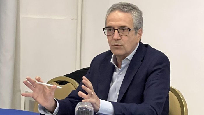 tappa a grottaminarda di azione avellino incontro con d alessio e casciello