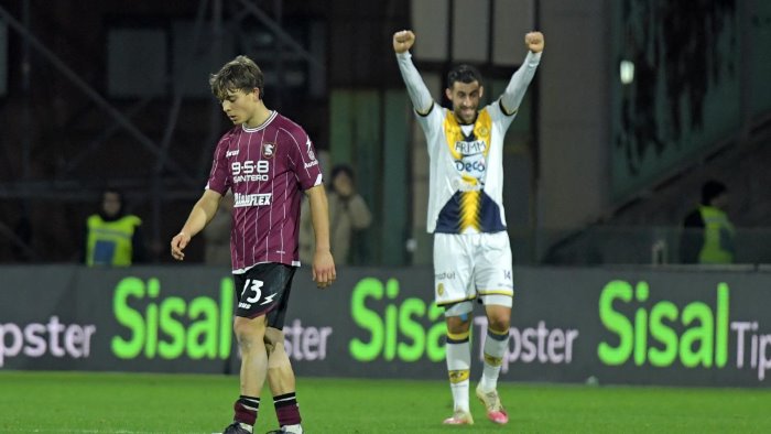 salernitana juve stabia 1 2 granata da incubo festa gialloblu all arechi