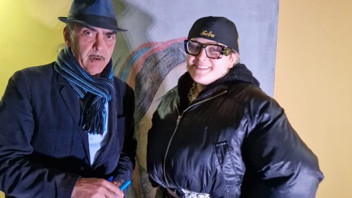 bigmama e big wave visita a sorpresa ad ariano della nota rapper italiana