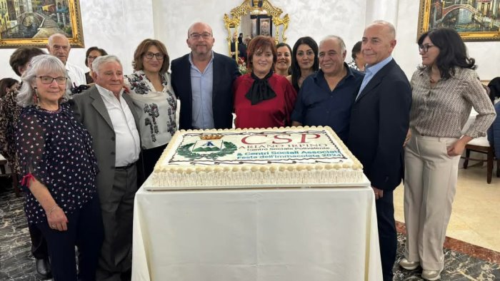 pranzo dell immacolata per la terza eta a sturno in 300 da ariano a casa reale