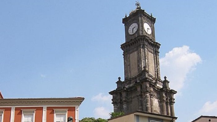 avellino la torre dell orologio resta muta che cosa sta accadendo