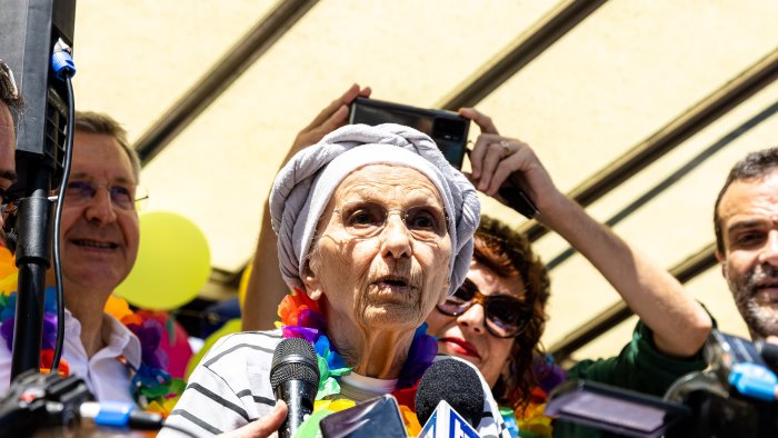 emma bonino in terapia intensiva a rroma ricoverata in codice rosso