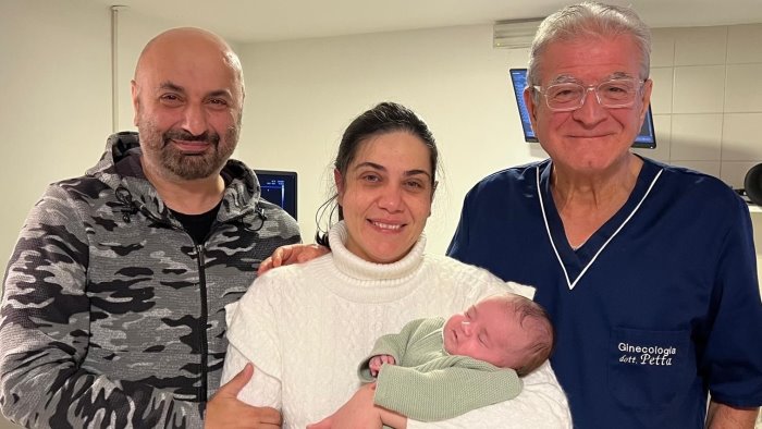 mamma a 44 anni con fecondazione assistita da propri ovociti benvenuta lidia