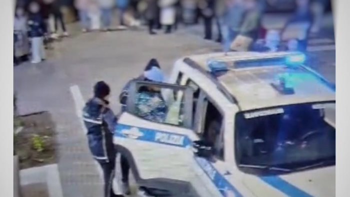 mercato san severino la polizia locale sventa un furto in pieno centro