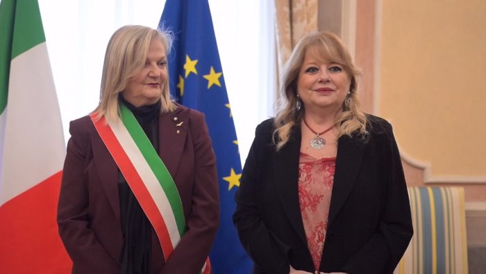 avellino cerimonia in prefettura onore al merito di 8 irpini esemplari