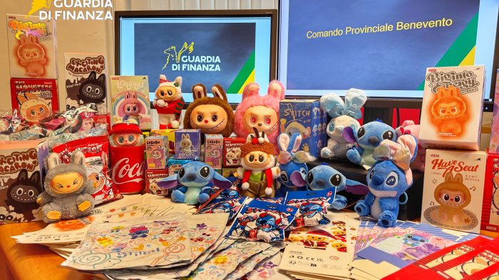 falsi peluche labubu sequestrati dalla guardia di finanza nel sannio