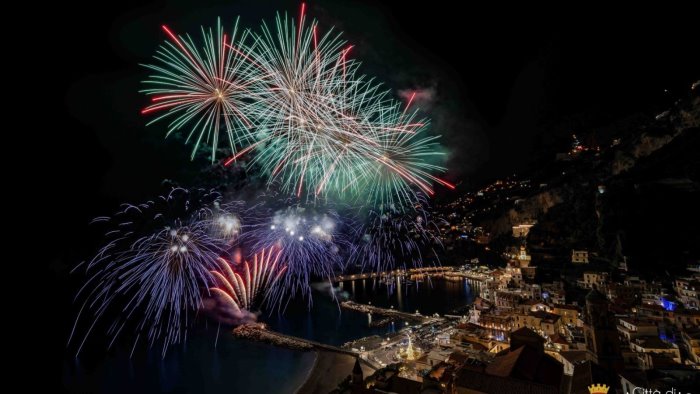 neri per caso gnut e il capodanno piu lungo d italia amalfi si accende