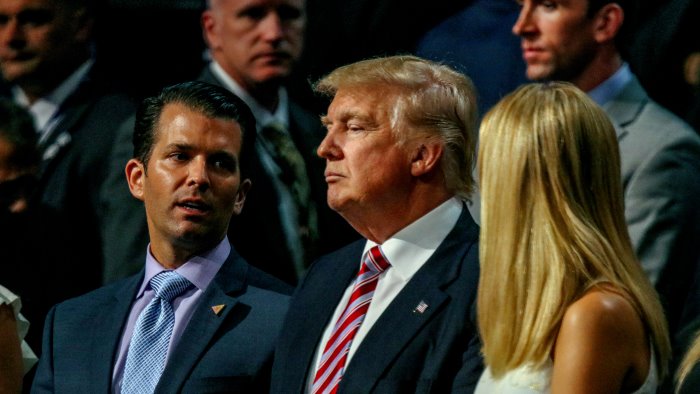 la cravatta marinella conquista trump il tycoon ringrazia con una lettera