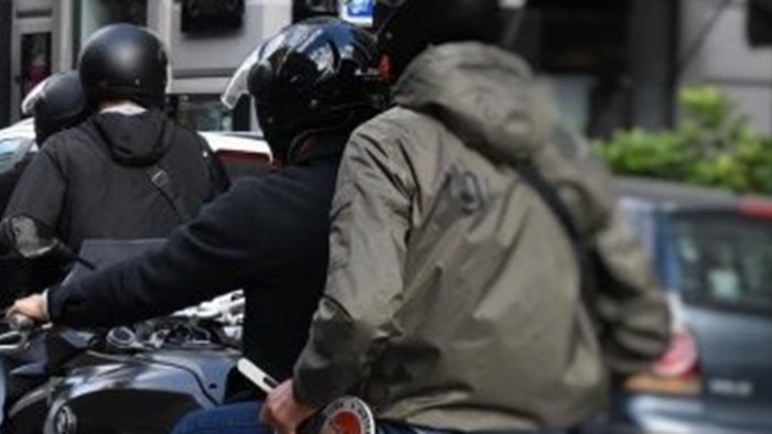 afragola dovra scontare oltre 10 anni di reclusione arrestato dalla polizia