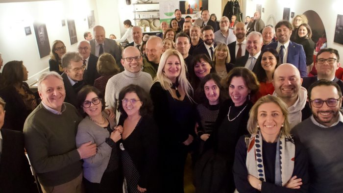 irpini nella capitale scambio di auguri nel segno della tradizione