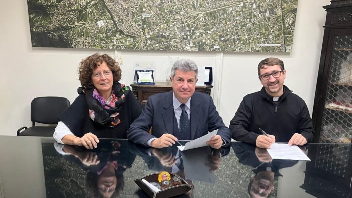 castellammare di stabia comune firma nuovi accordi per rafforzare welfare