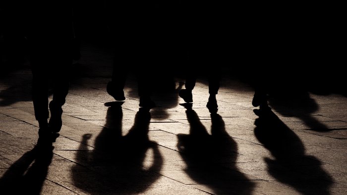 accoltellato in piazza ad afragola e stato un minorenne