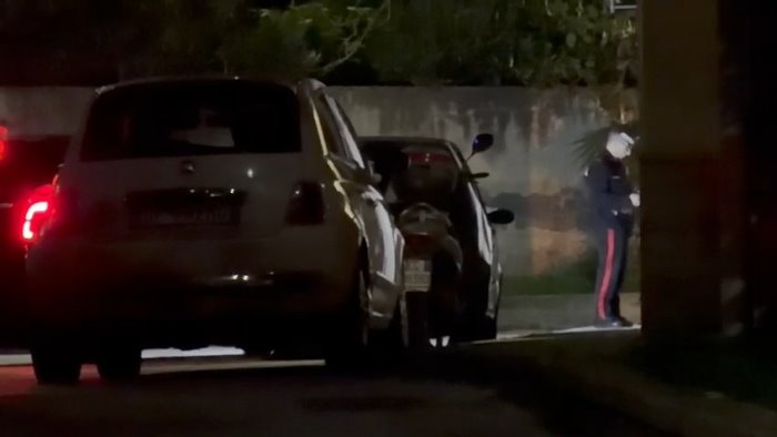 lite in casa muore 35enne un arresto per omicidio preterintenzionale