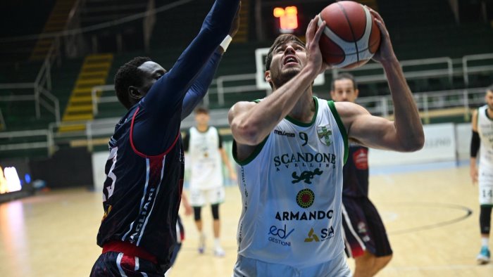 scandone avellino alle 18 la sfida contro la cestistica benevento