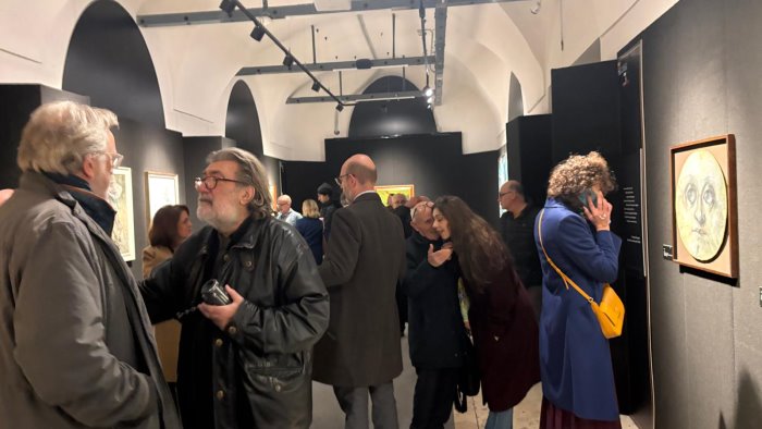 a palazzo ricca la mostra massimo rao al limitar della vita