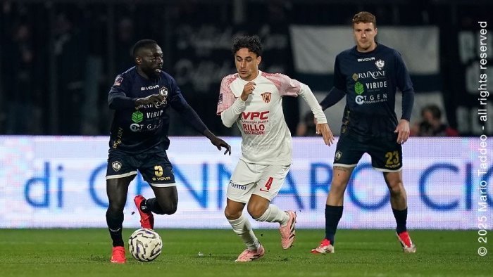 cavese benevento 0 1 derby amaro simonetti stende gli aquilotti