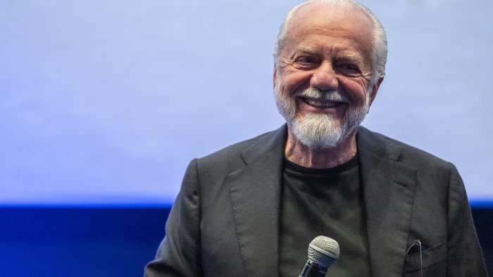 de laurentiis che serata il condottiero alla guida di una squadra magnifica