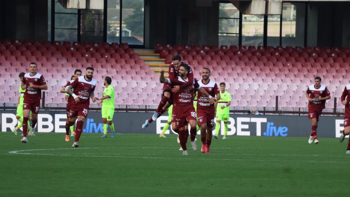 salernitana anastasio rompe un tabu e grida usciremo dalle difficolta