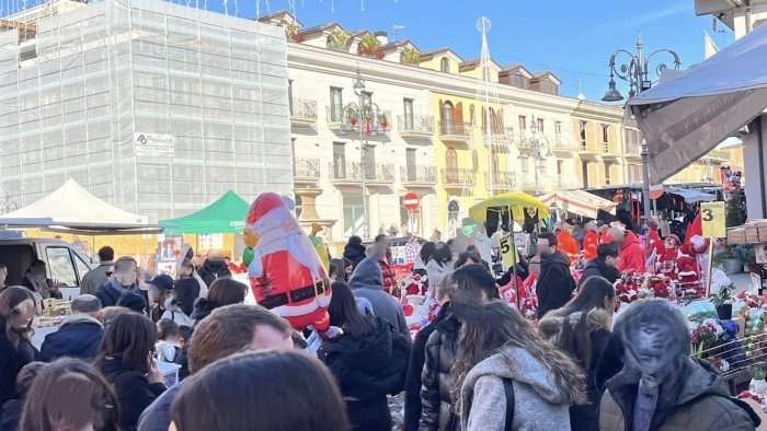 fiera dell immacolata a grottaminarda borseggiatori in azione