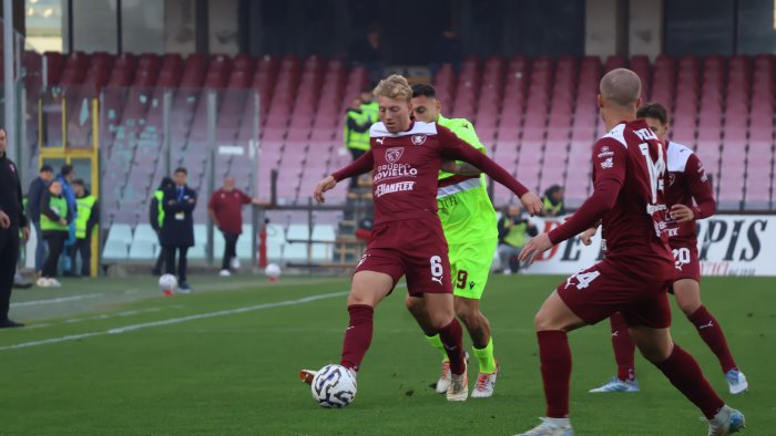 picerno salernitana fischia diop