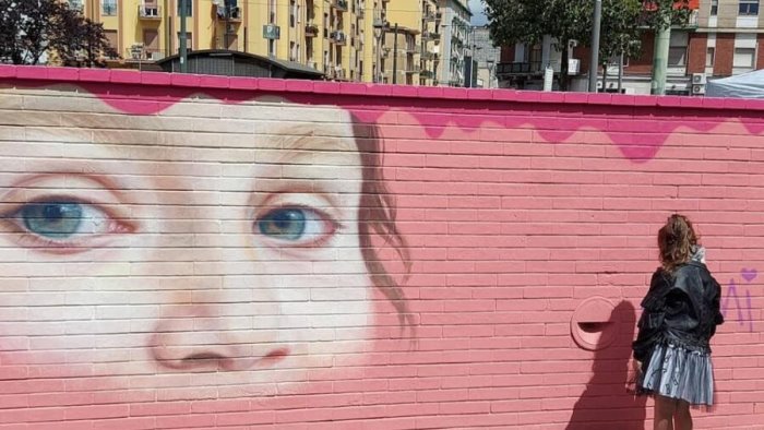 napoli vandalizzato il murale di noemi in piazza nazionale