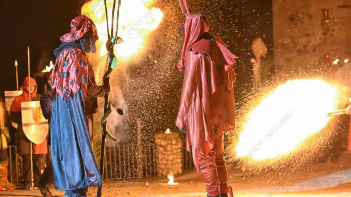 carnevale ceppalonese diavoli angeli e dragoni in festa