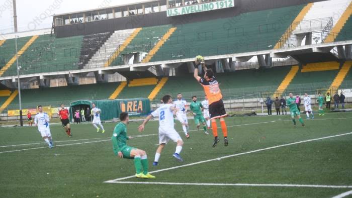 l avellino blinda la salvezza albadoro stende la paganese