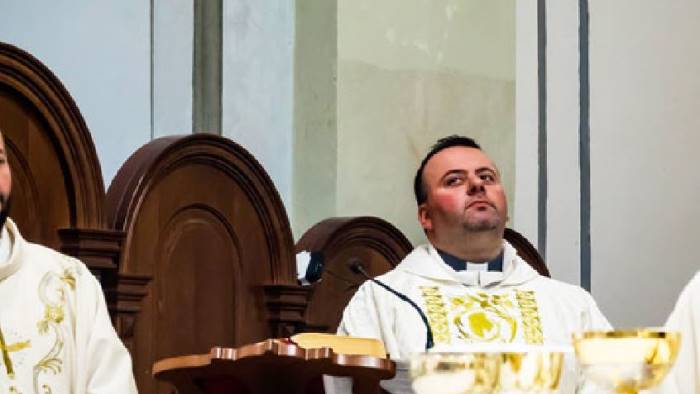 radio maria trasmette da atripalda a messa con don ranieri