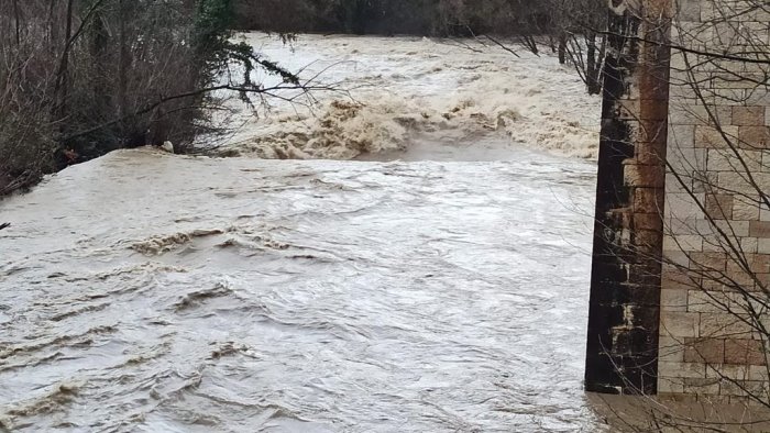 altavilla evacuate due famiglie il sabato fa paura