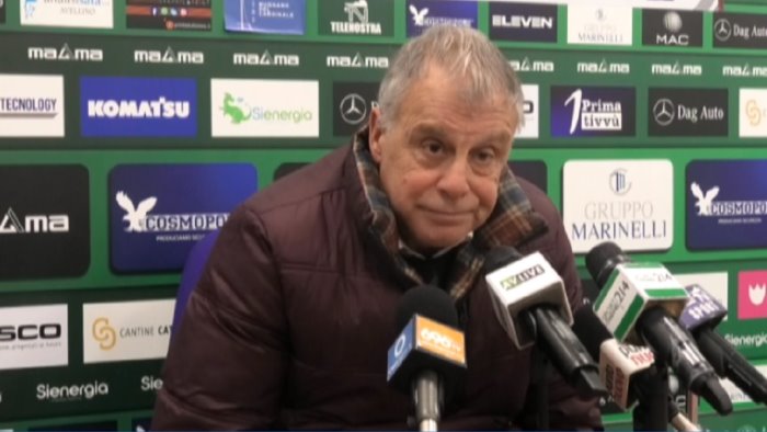 braglia attaccanti se non li alternassi cosa si direbbe