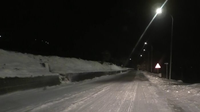 incubo ghiaccio lungo le strade ma il coprifuoco salva tutti