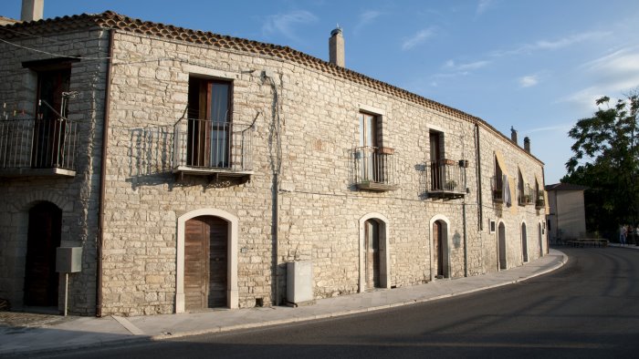 covid a pago veiano scuole chiuse fino al 20 febbraio