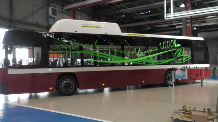 iia presentato a flumeri il nuovo bus a metano liquido
