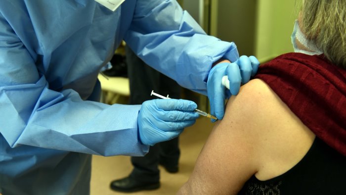 bagnoli irpino prima dose di vaccino per altri 108 over 80